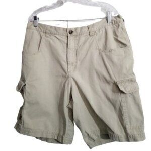 Columbia Khaki Beige Cargo Shorts Size 38